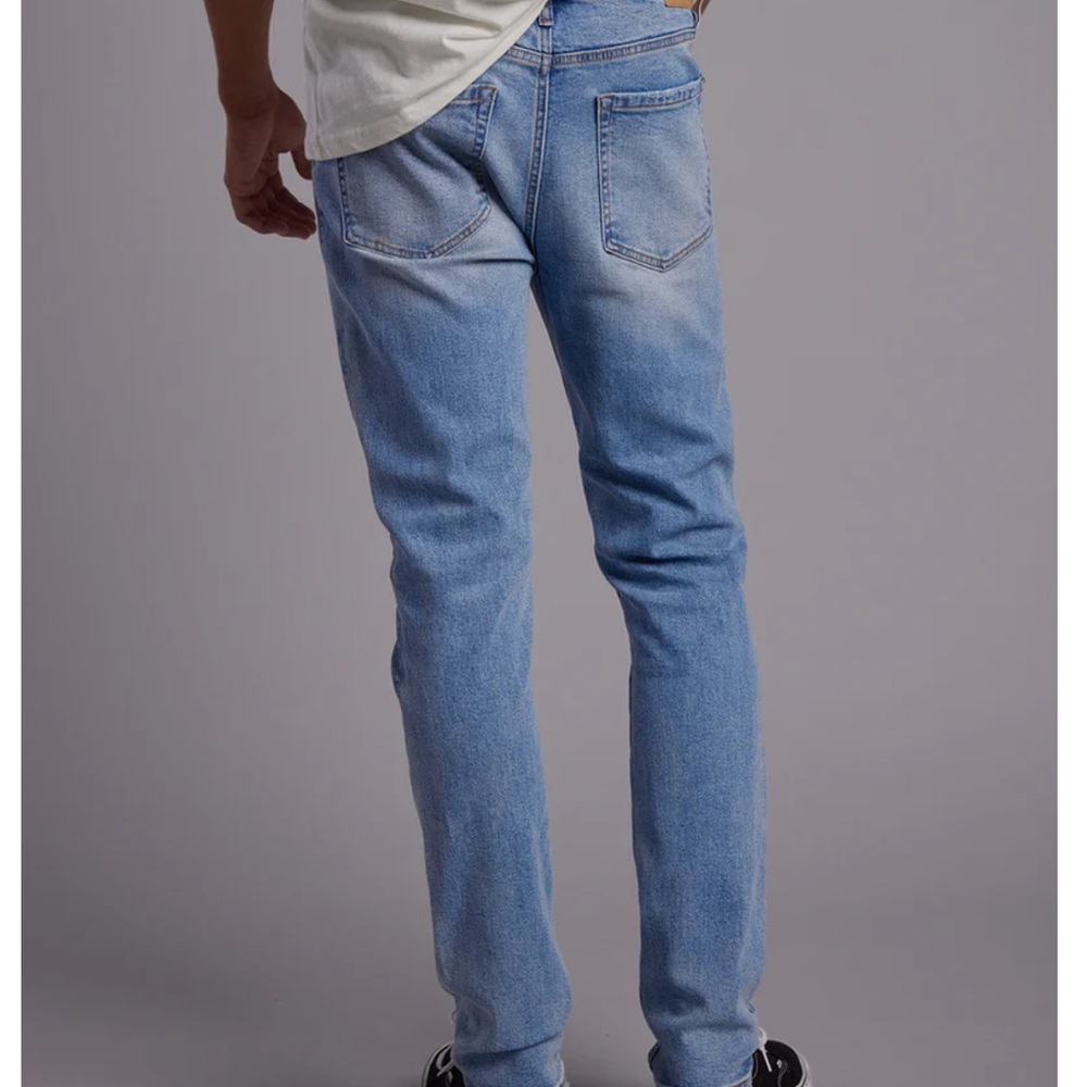RSQ Tilly’s slim medium wash distressed slim jeans 31x32